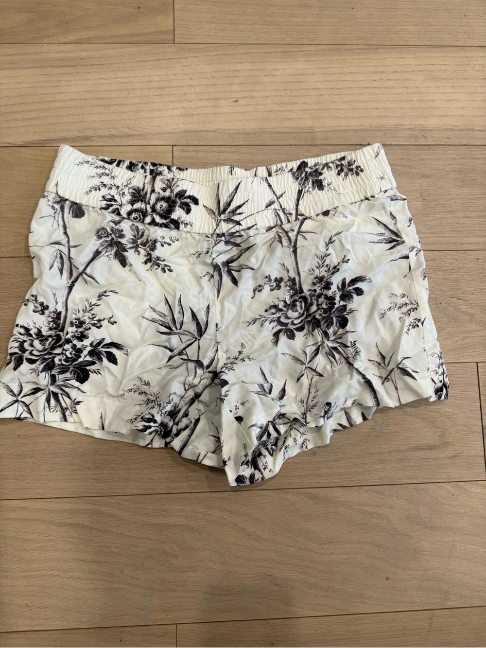 LOFT White Floral Elastic Waist Athletic Shorts